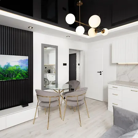 Apartament Luksusowy W Poblizu Basen,galeria,silownia,lotnisko 8min *